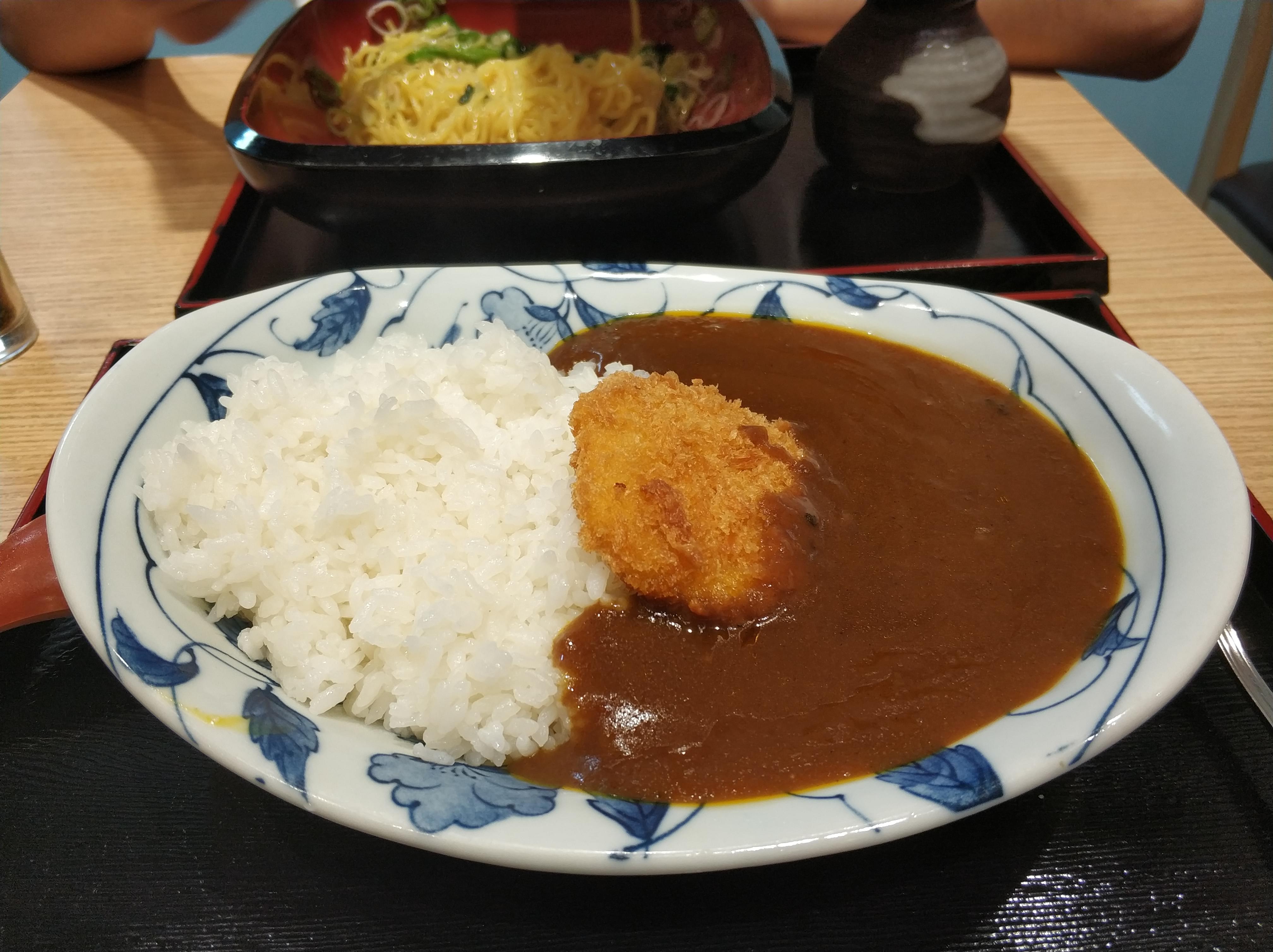 这个土豆饼加咖喱超级好吃呀!