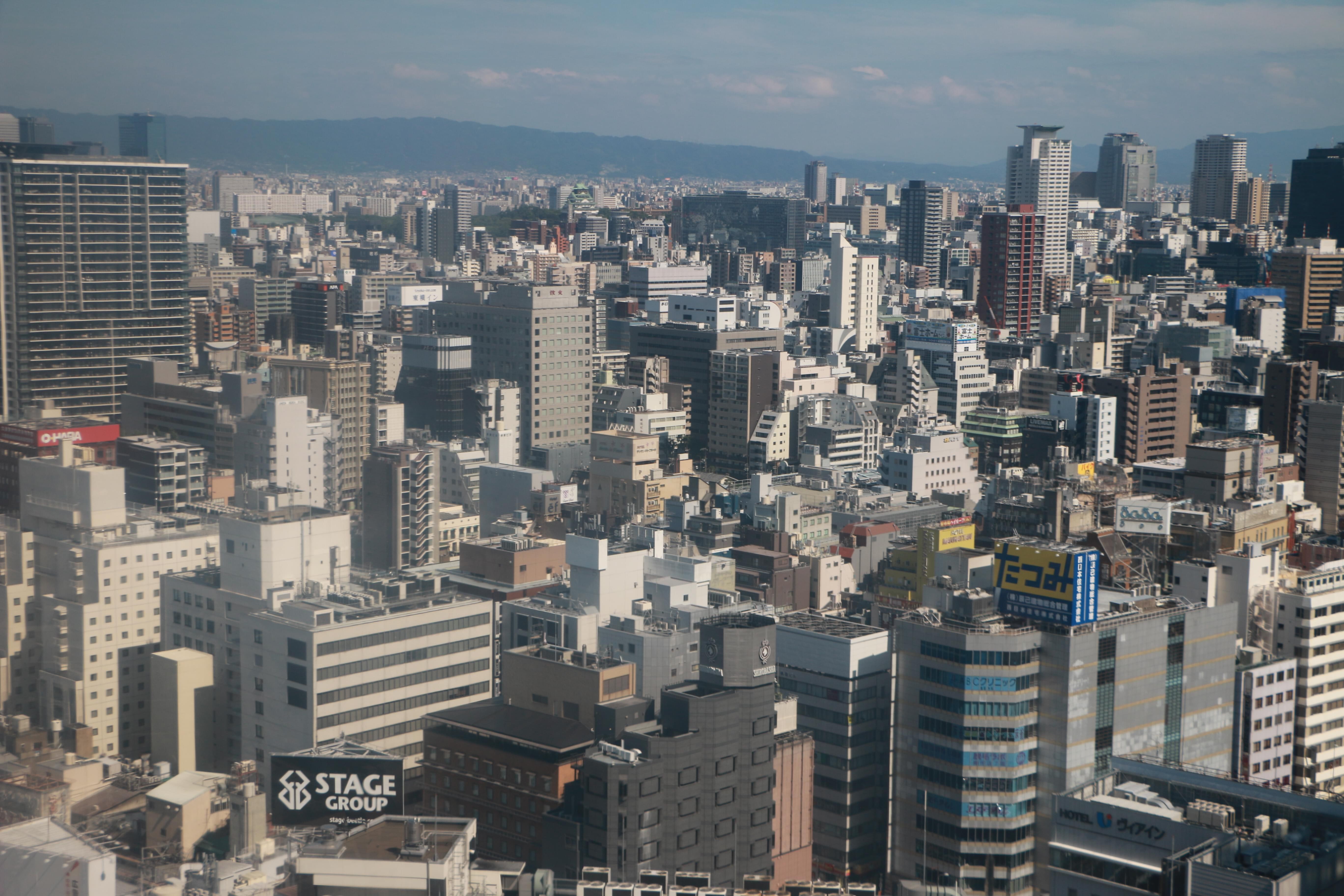 在摩天轮上看大阪